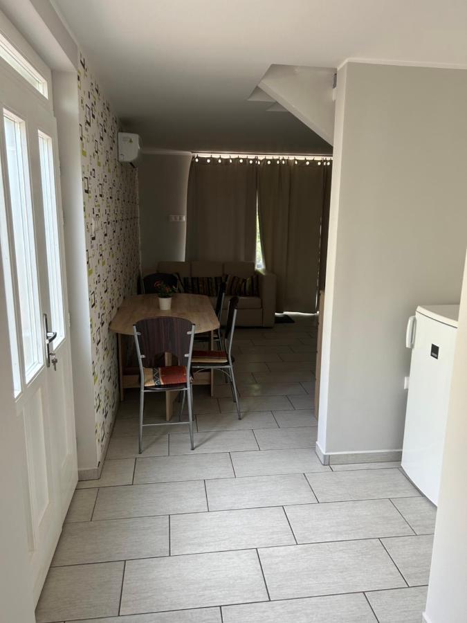 Babzsi Nyaralo Villa Vonyarcvashegy Exteriör bild
