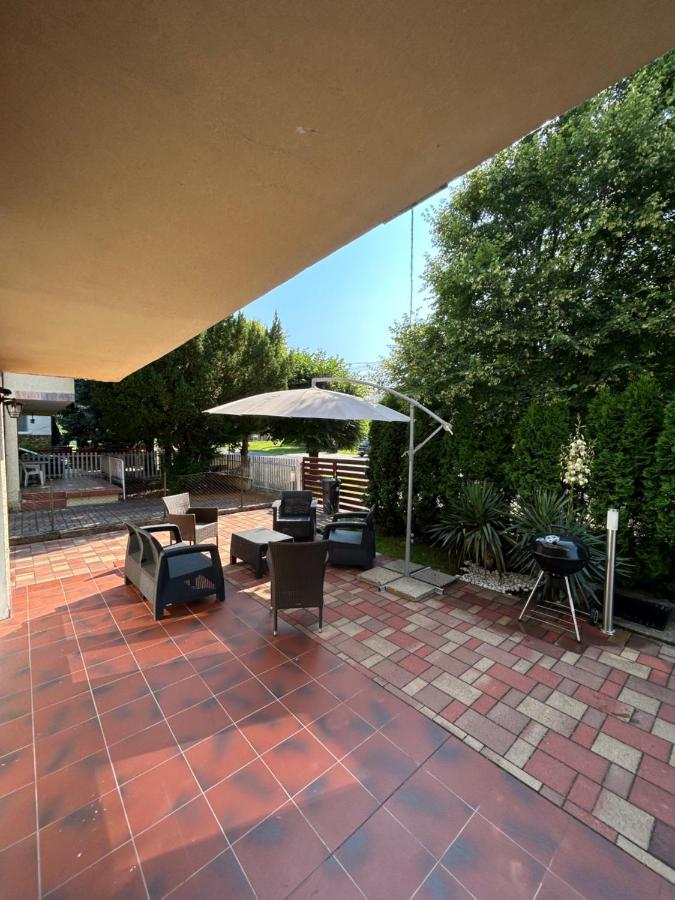 Babzsi Nyaralo Villa Vonyarcvashegy Exteriör bild