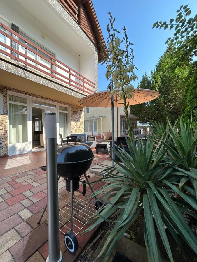 Babzsi Nyaralo Villa Vonyarcvashegy Exteriör bild